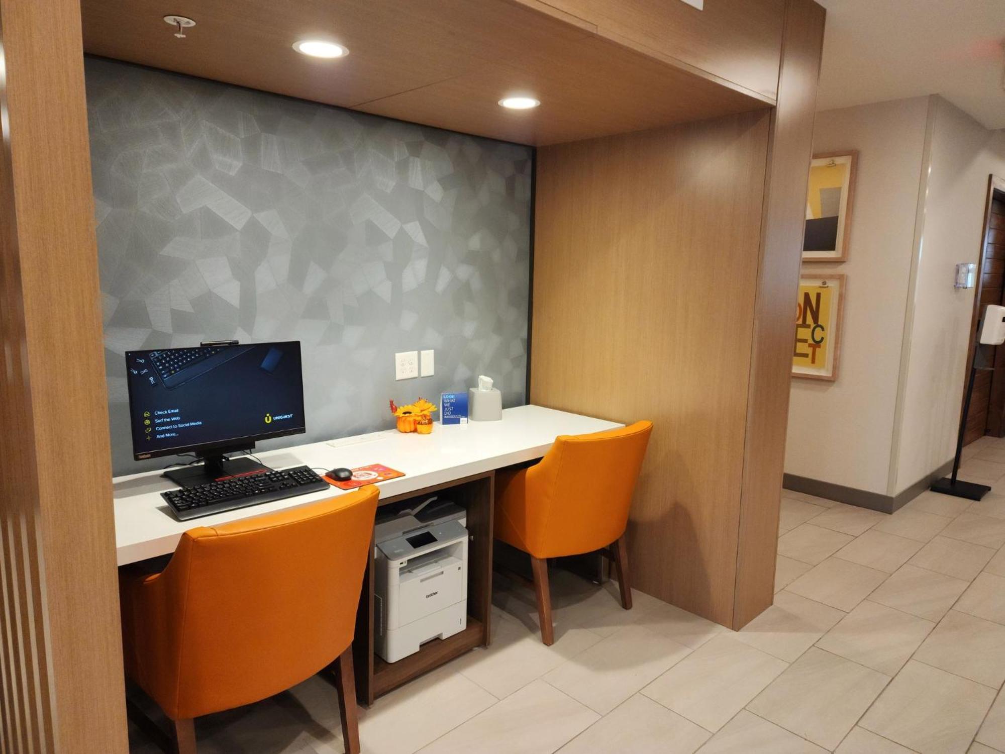 Holiday Inn Express Hotel & Suites Idaho Falls By Ihg Extérieur photo
