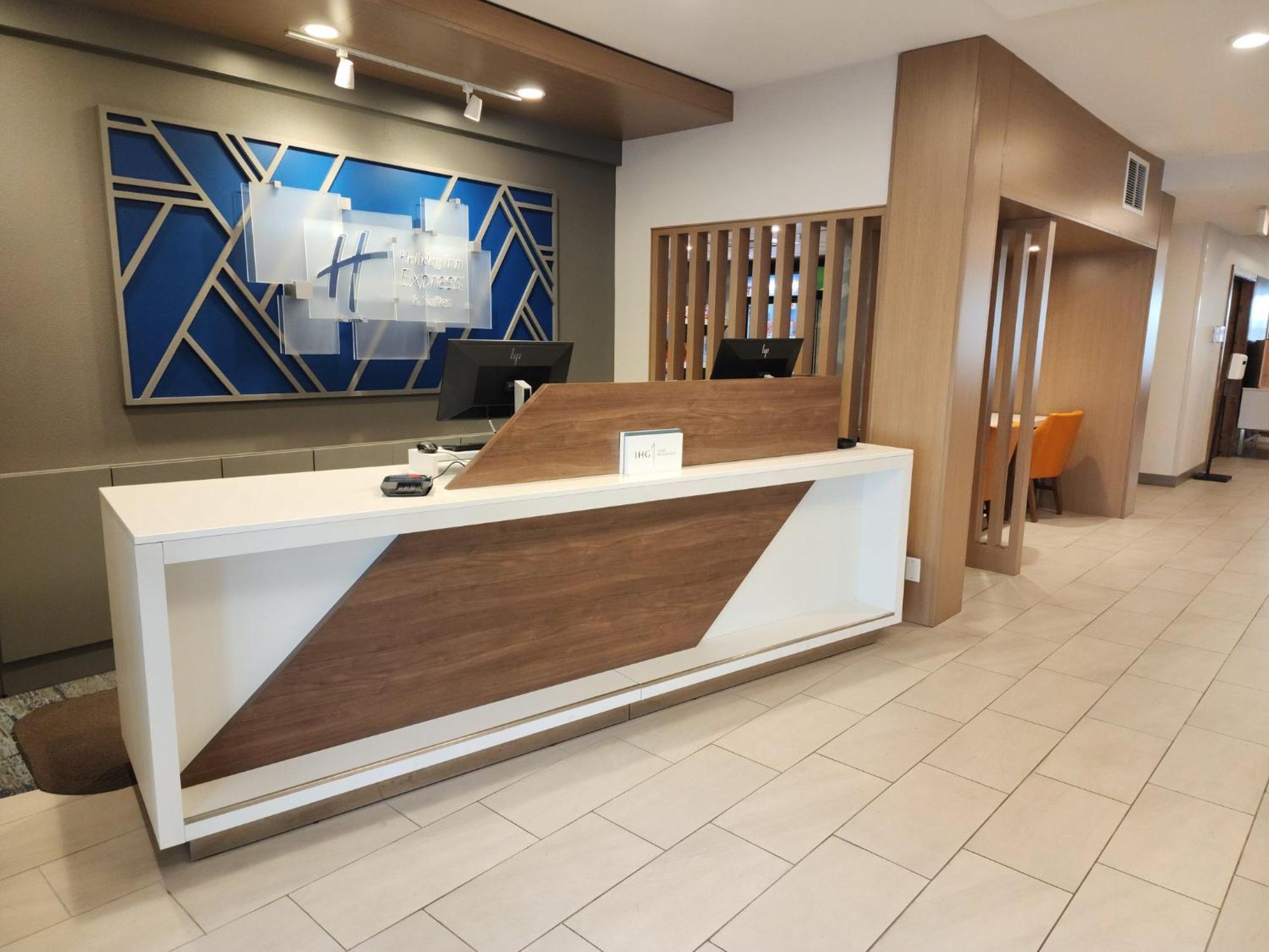 Holiday Inn Express Hotel & Suites Idaho Falls By Ihg Extérieur photo