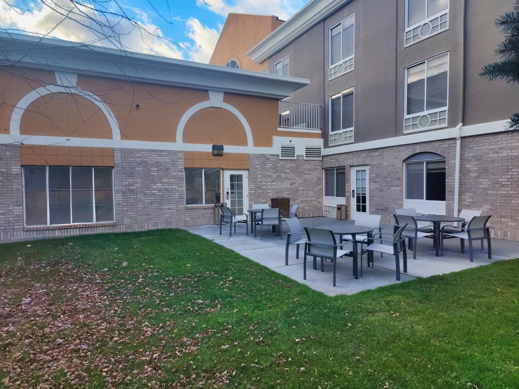 Holiday Inn Express Hotel & Suites Idaho Falls By Ihg Extérieur photo
